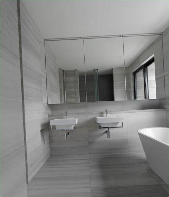 Il bagno di Aussie House a Melbourne in color tortora