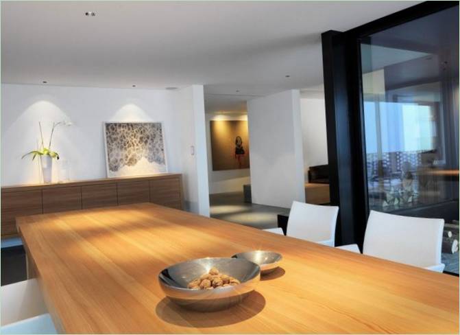Una casa di lusso di Ralph Germann Architectes in Svizzera