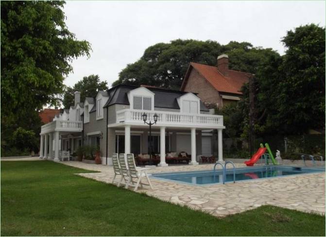 Villa di lusso progettata da César Boratyn a Buenos Aires