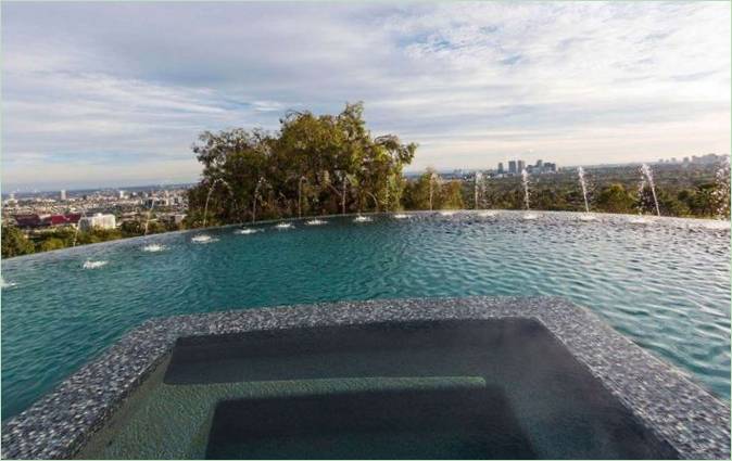 Grande design contemporaneo in una residenza privata