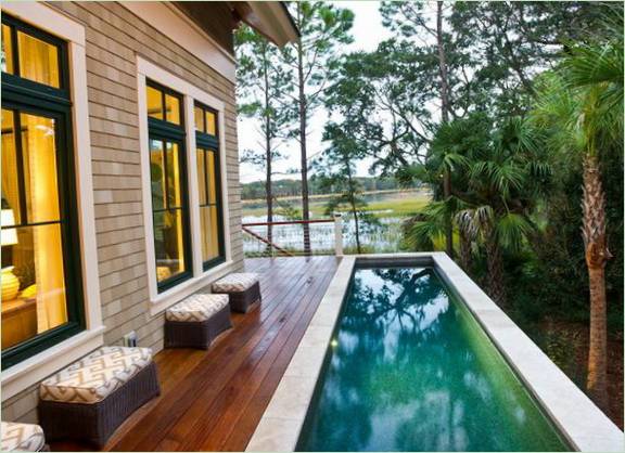 Area lounge a bordo piscina