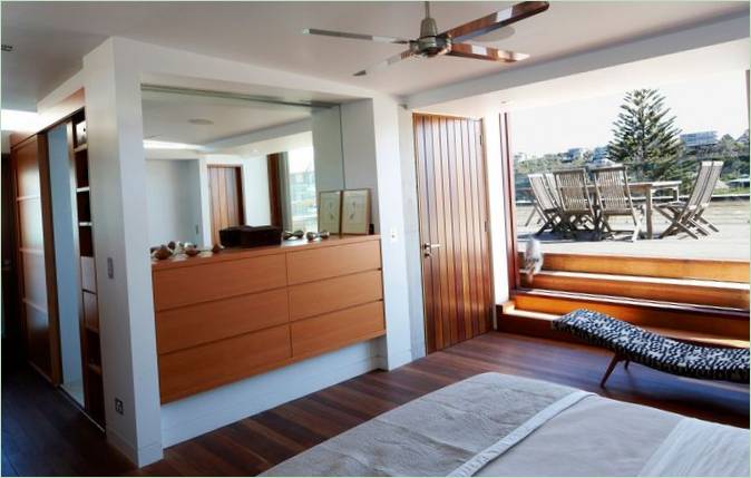 Gli interni lussuosi e moderni della Freshwater House con una splendida vista, Sydney, Australia