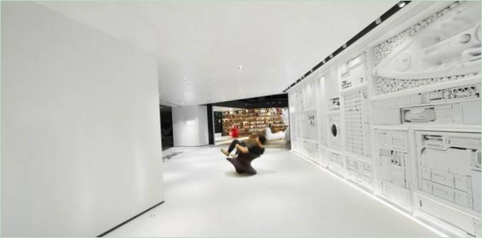 Un'esposizione moderna: un ampio ufficio vendite