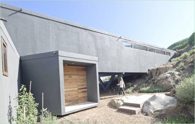 L'ampliamento della casa sulla spiaggia originale di LAND Arquitectos
