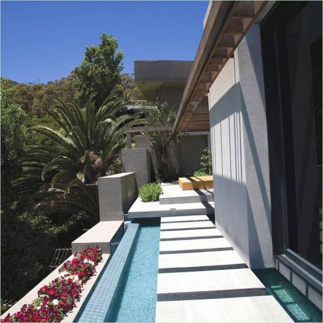 La casa di lusso a tre piani progettata da SAOTA Kloof 151