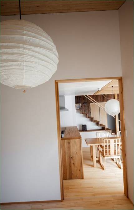 Progetto di interni per una cucina con sala da pranzo presso Cocoon House