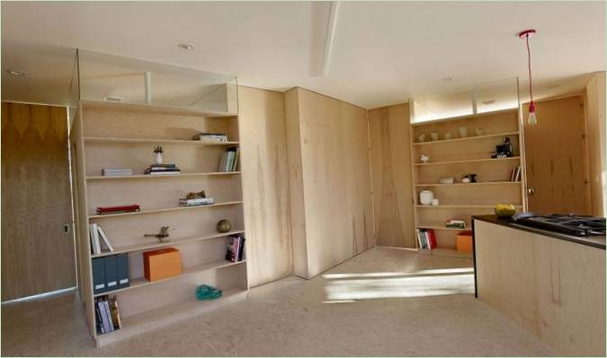 Scaffali all'interno di Moose Rd di Mork-Ulnes Architects