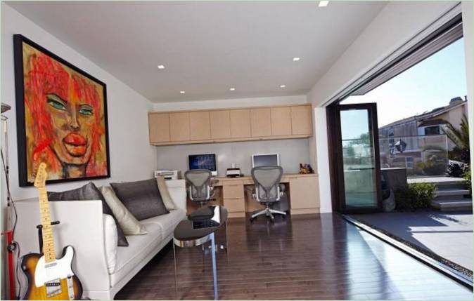 Design degli interni di una casa indipendente in California