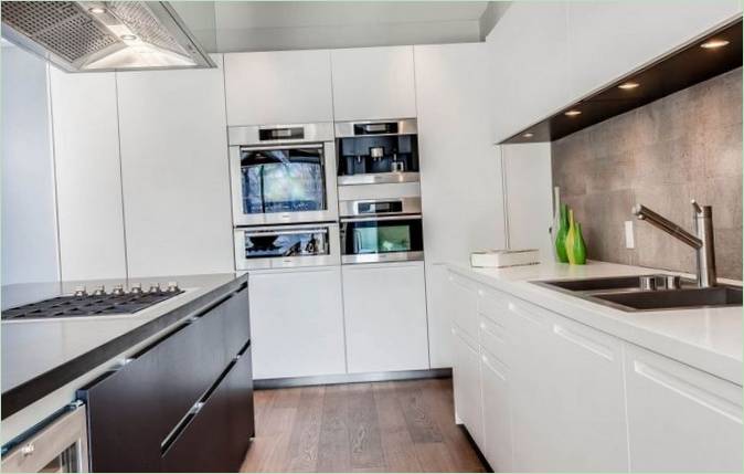 Cucina al 289 Chaplin Crescent