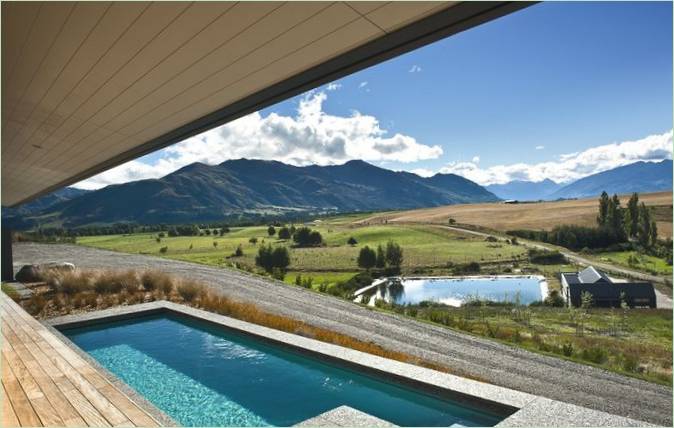 La splendida piscina del Wanaka Residence in Nuova Zelanda