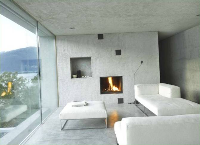 Salone di una lussuosa casa di campagna in Svizzera