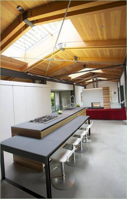 Un solido cottage immerso nel verde a Vancouver