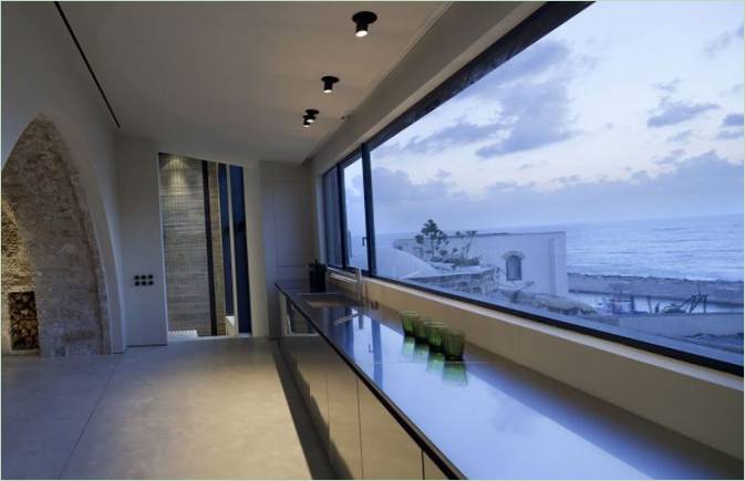 La finestra panoramica della Factory Jaffa House