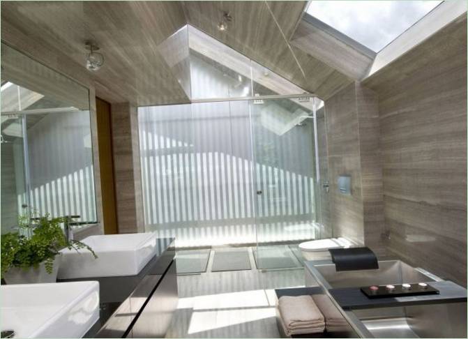 Bagno moderno nella residenza OOI House